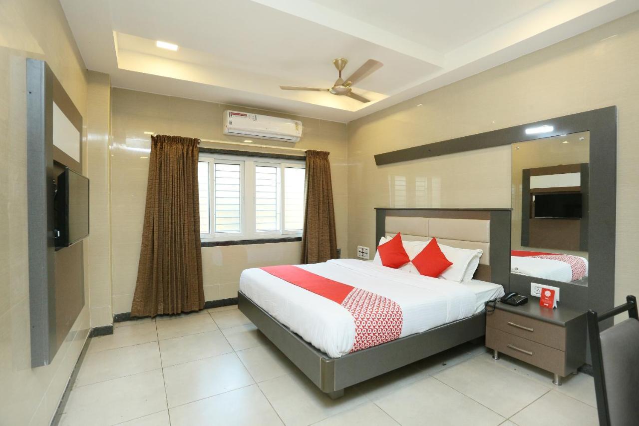 Oyo 18808 Hotel Rsn International Rāmeswaram Extérieur photo