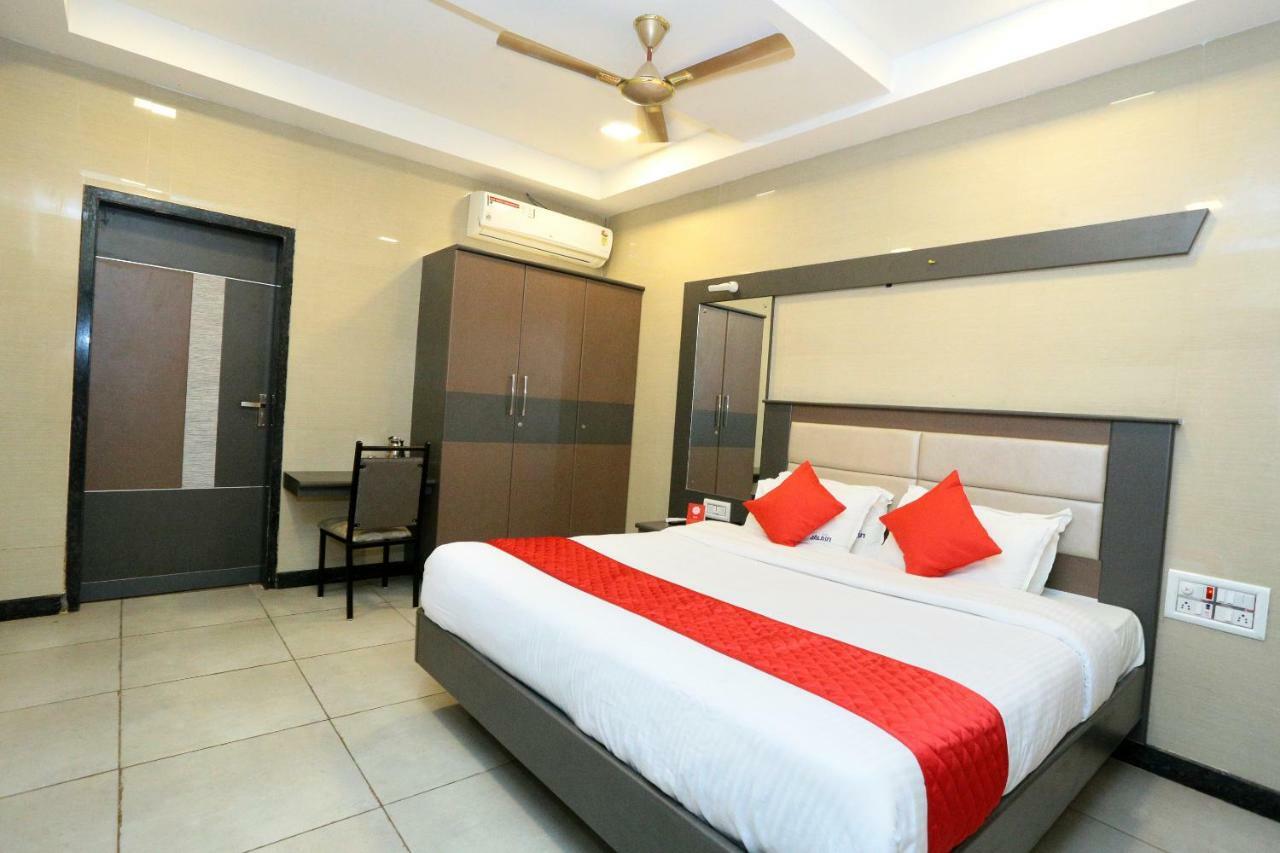 Oyo 18808 Hotel Rsn International Rāmeswaram Extérieur photo