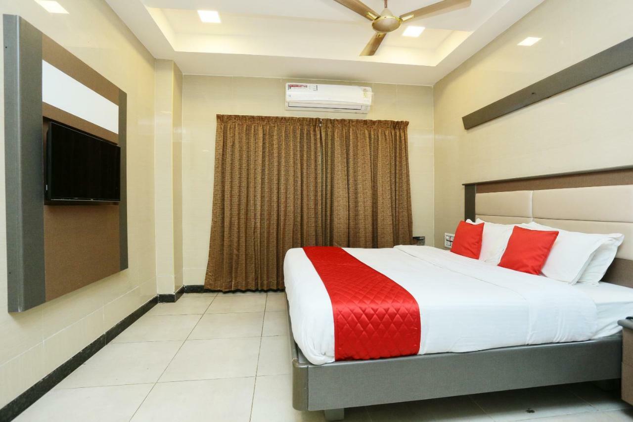 Oyo 18808 Hotel Rsn International Rāmeswaram Extérieur photo